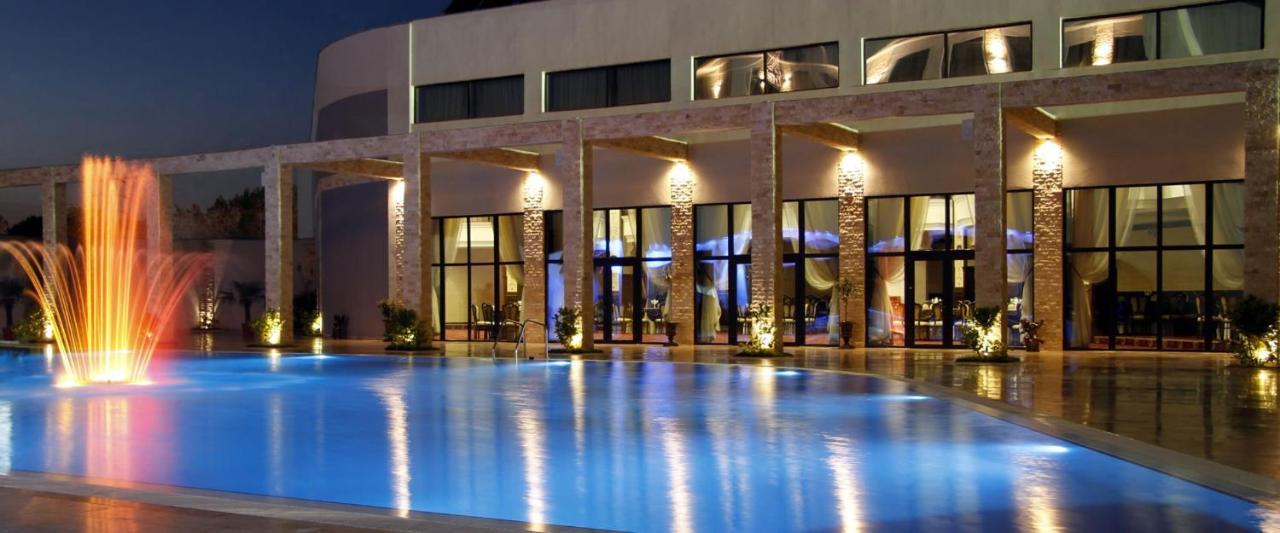 Pik Elegance Hotel Ploiesti Exterior photo